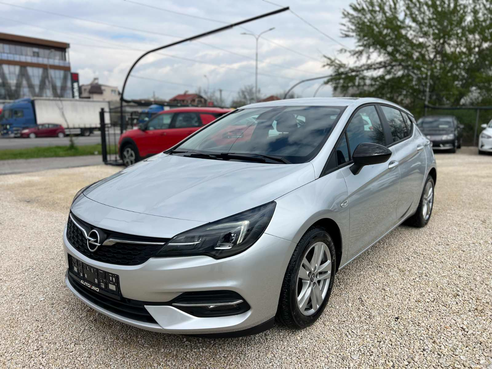 Opel Astra   - 2021